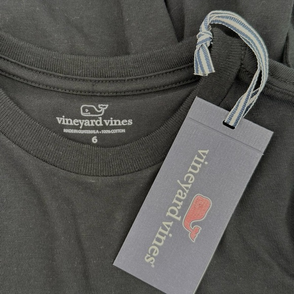 Vineyard Vines Kids Gamer Whale Long Sleeve Pocket T-shirt Jet Black - Picture 4 of 4